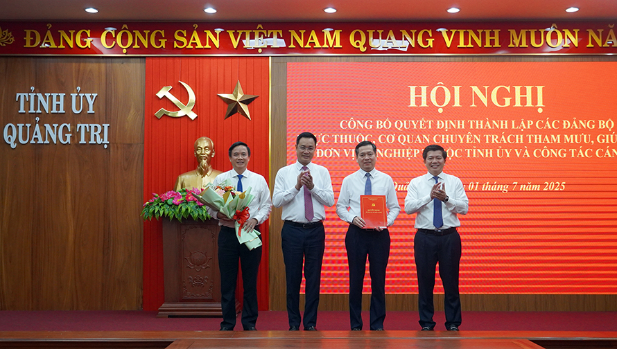 Công bố thành lập đảng bộ, cơ quan chuyên trách, đơn vị trực thuộc Tỉnh ủy Quảng Trị